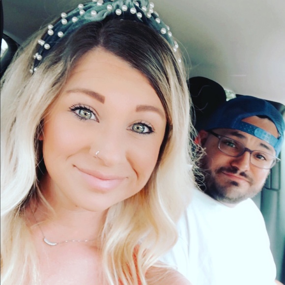 Meet your Posher, Ashley - Picture 7 of 9